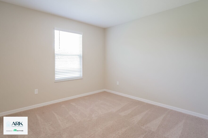 Building Photo - 353 Fellbrook Dr