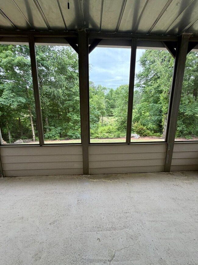 Building Photo - Stunning 5BR Retreat in Gated Village at Telfair