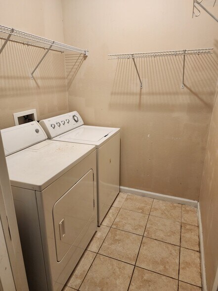 Building Photo - 785 Oakleaf Plantation Pky