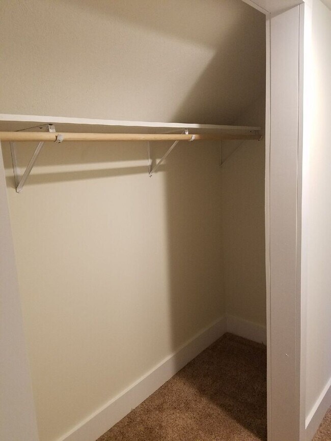 Building Photo - 803 S Rogers St