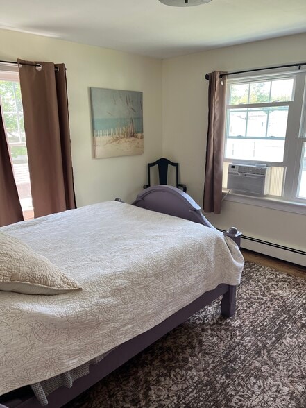 Bedroom 2 - 18 Seaside Ave