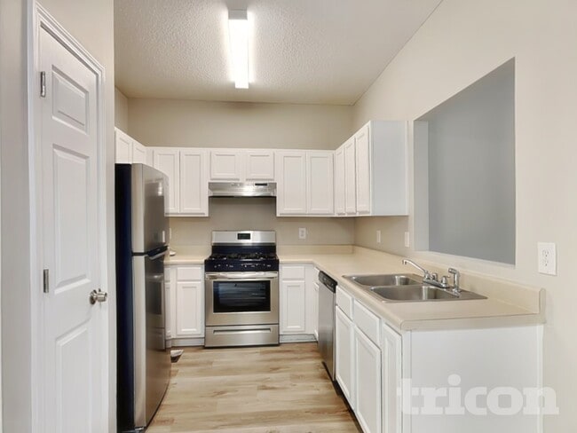 Building Photo - 1170 Augusta Woods Dr