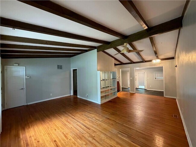 Building Photo - 1847 Dorsey Ave