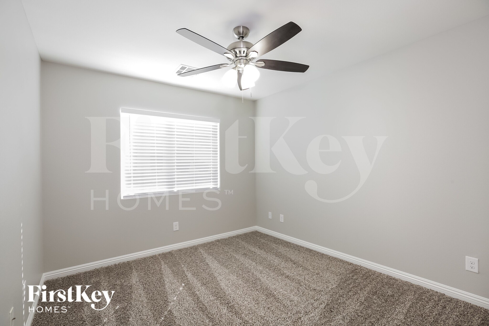 Building Photo - 5687 Cascadia Ct