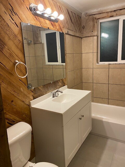 Building Photo - Stunning 3 Bedroom House near Hill Air Force Base!