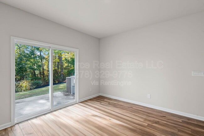 Building Photo - 1635 Villageside Ct