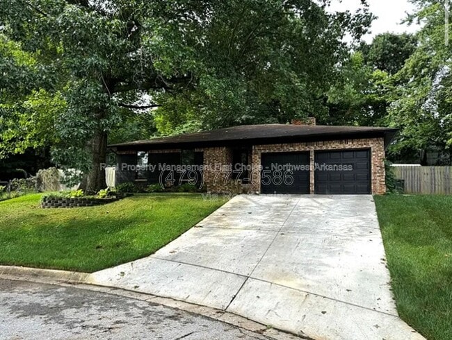 Building Photo - 1739 Creek Ct