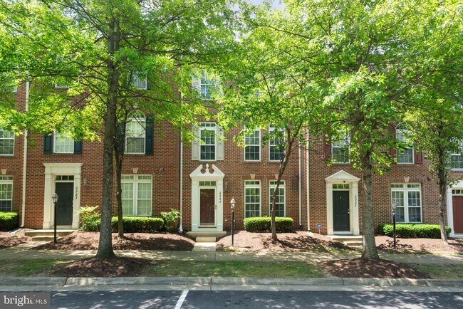 Building Photo - 2225 Potomac Club Pkwy