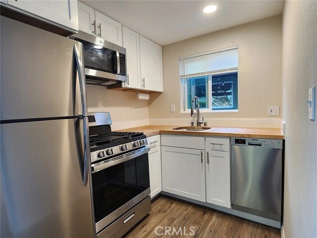 Building Photo - 412 Delphine Pl