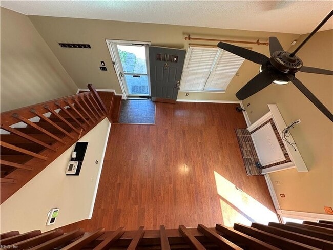 Building Photo - 3990 Roebling Ln