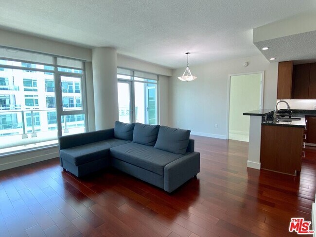 Building Photo - 3141 Michelson Dr