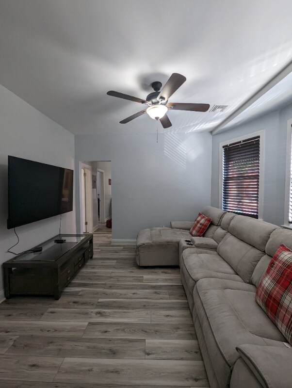 Building Photo - 105 Richelieu Terrace