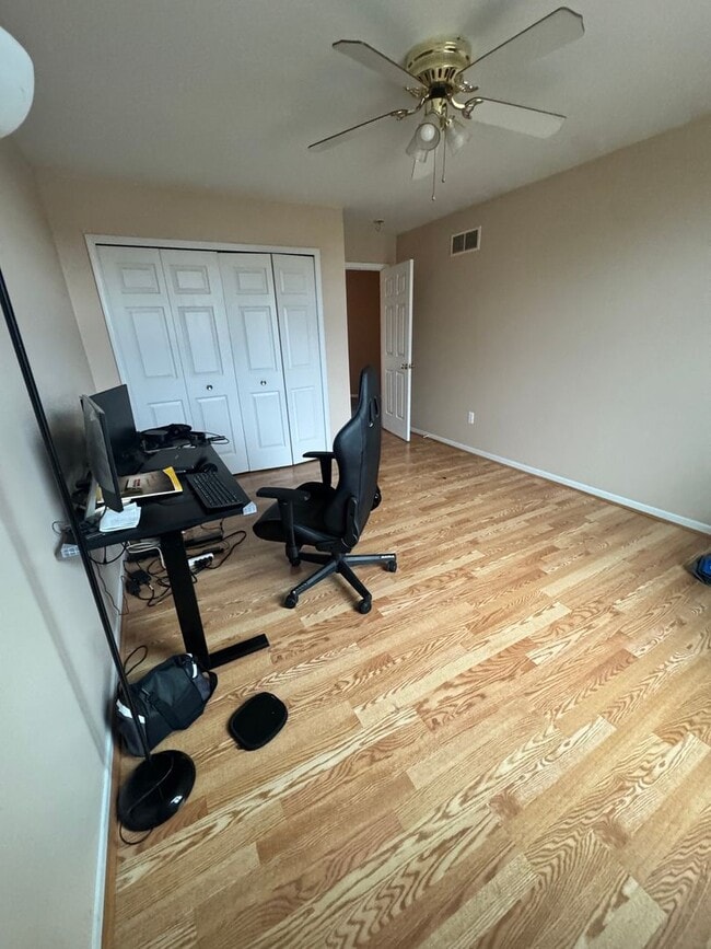 Building Photo - 14466 Doebler Dr