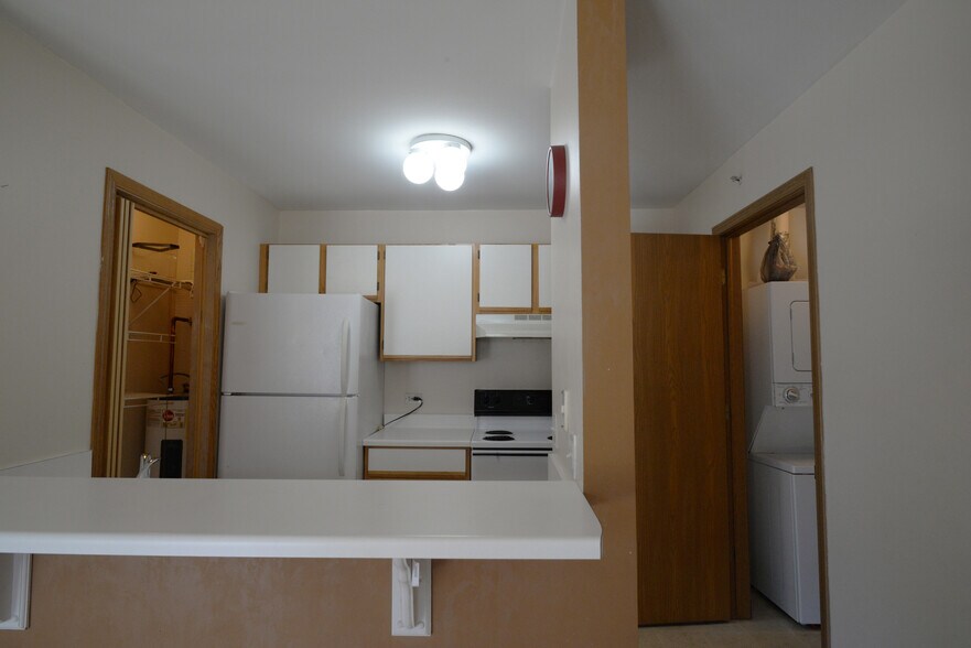 Building Photo - 1548 W Sand Bar Ct