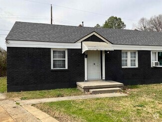 Building Photo - 823 N DUNLAP St