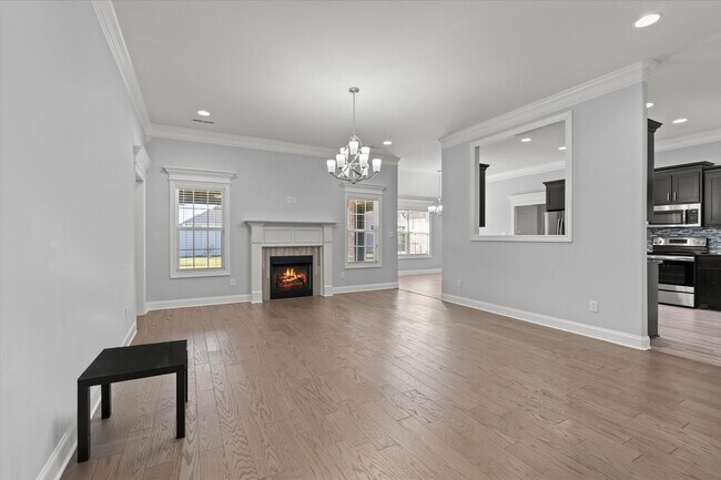 Building Photo - Immaculate 4 Bedroom Home Between Athens a...