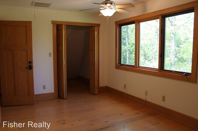 Building Photo - 3 br, 2.5 bath House - 243 Hard Times Ridge