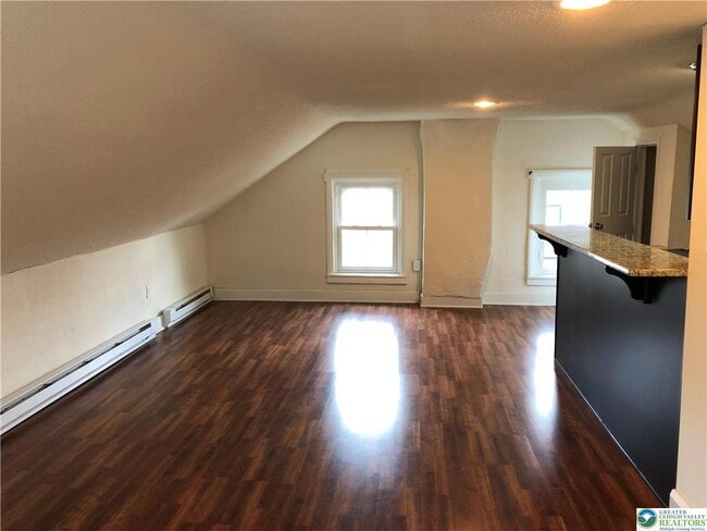 Building Photo - 328 Polk St