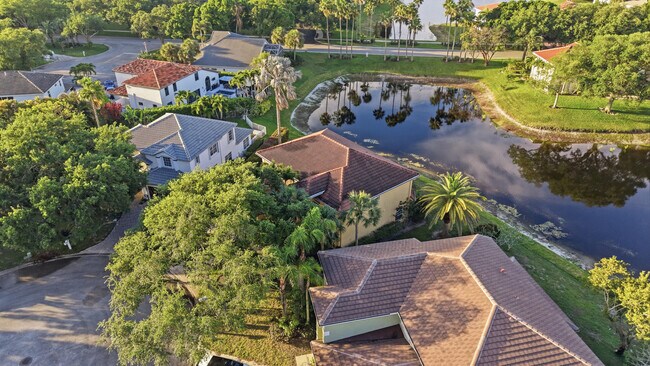 Building Photo - 207 Banyanwood Point