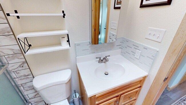 Building Photo - Vista Del Sur