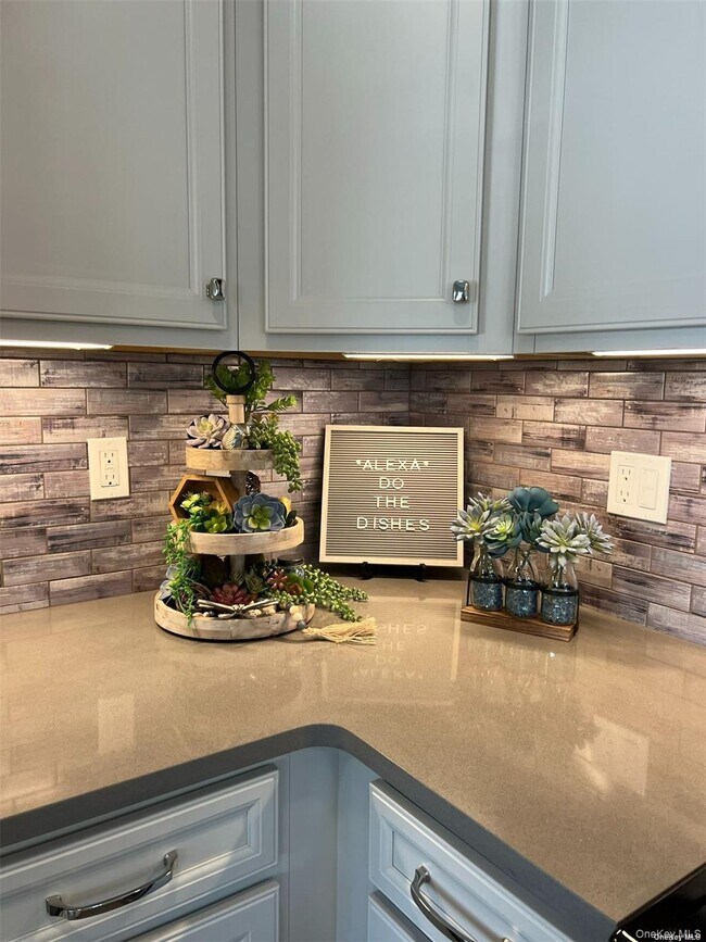 Building Photo - 1080 New York Ave