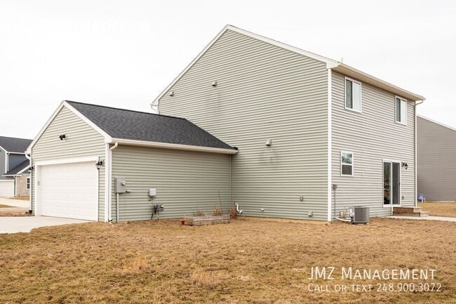 Building Photo - 7193 Primrose Ln