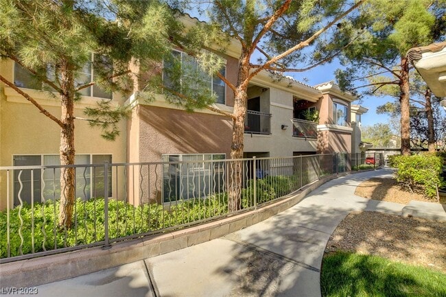 Building Photo - 9050 W Warm Springs Rd