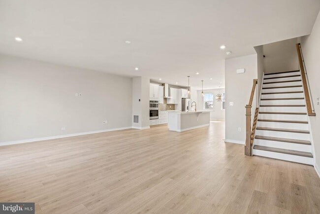 Building Photo - 6232 Folly Ln