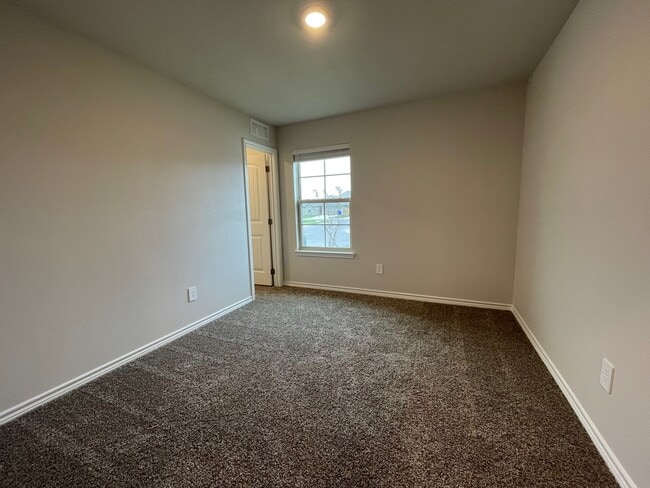 Building Photo - 7905 Schades Way