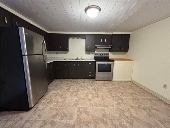 Building Photo - 1195 Lynn St