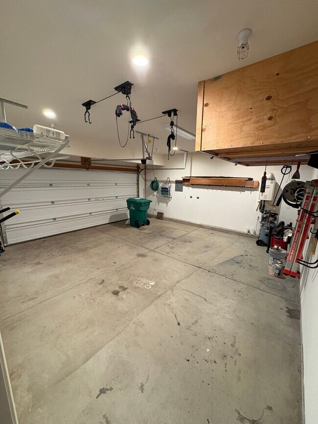 Building Photo - Imperial Beach Home Minutes from the beach