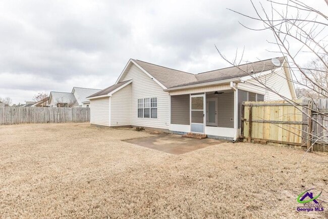 Building Photo - 462 Falkirk Dr