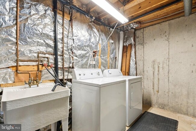 Building Photo - 7994 Tyson Oaks Cir
