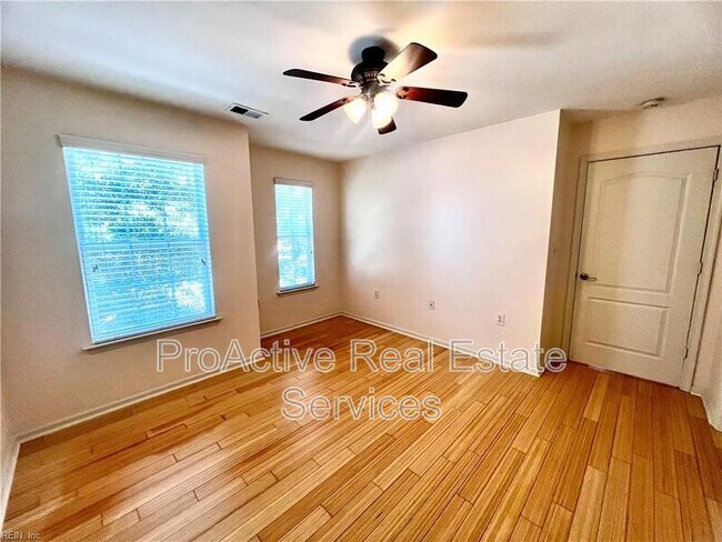 Building Photo - 4581 Duffy Dr