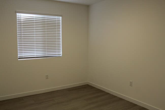 Building Photo - Brand New Home for Rent with Mother In Law Suite and Solar- Sydney Park