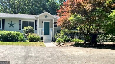 Building Photo - 322 Powder Springs St