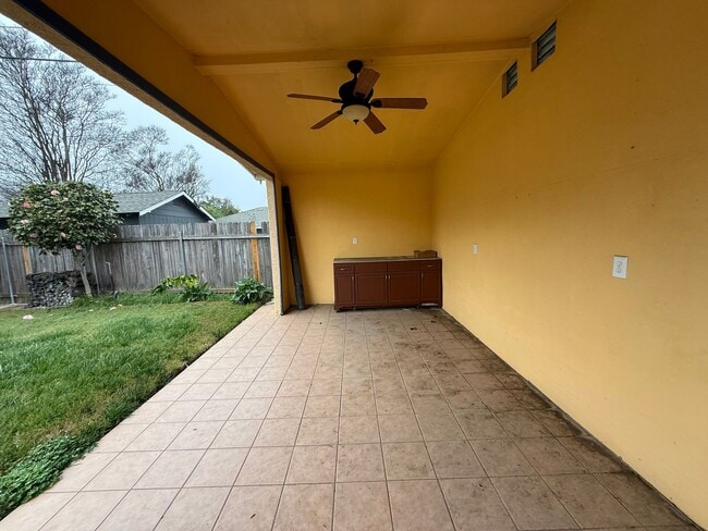 Building Photo - 1608 Rockrose Rd