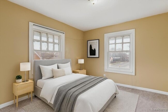 Building Photo - 5421 Toledo St