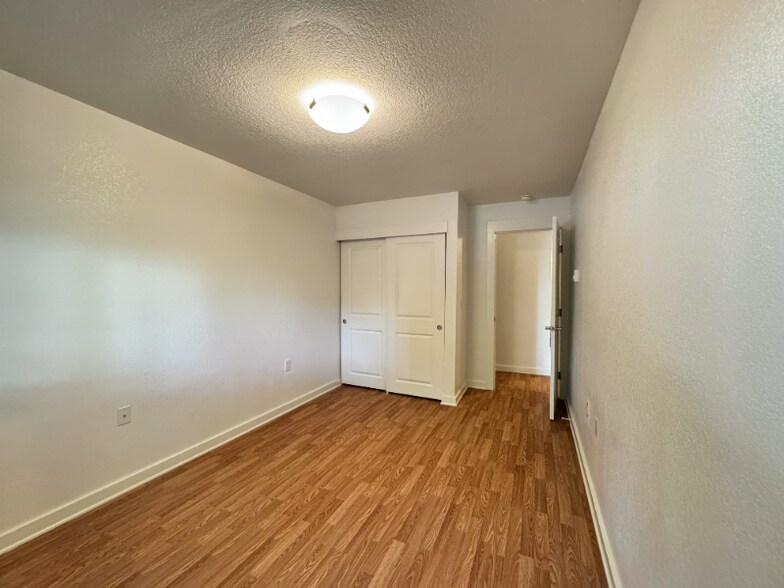 Building Photo - 840 NE 125th St