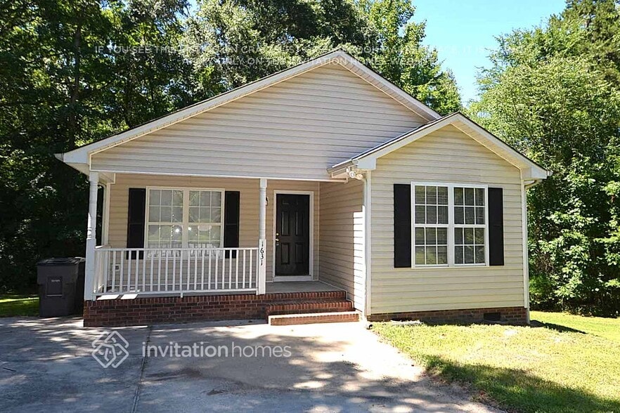 Primary Photo - 1631 Odessa St