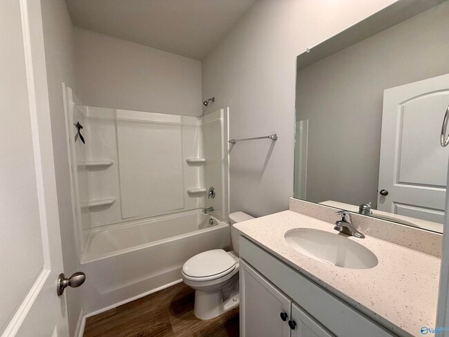 Building Photo - 160 High Leaf Dr