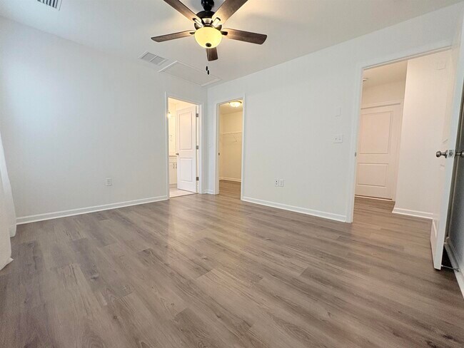 Building Photo - 3611 Meadow Vista Ln.