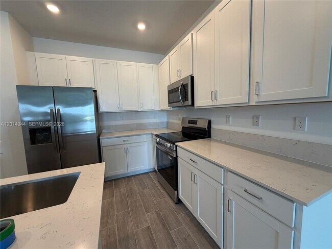 Building Photo - 3747 Harborside Ave