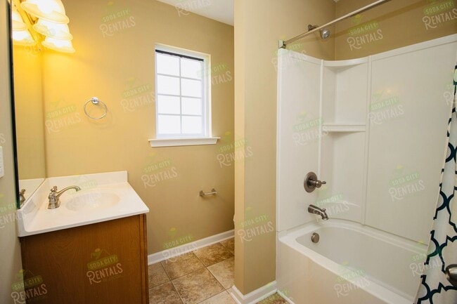 Building Photo - Stunning 4BR/3BA Home in Heritage Farms –  Ready to move-in!
