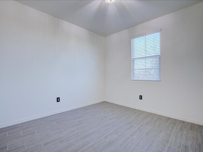 Building Photo - 3 Bedroom 2 Bathroom With Office/Flex room Located in RANCHO SAHUARITA!