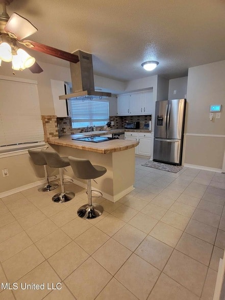 Building Photo - 2589 Santa Rosa Cove