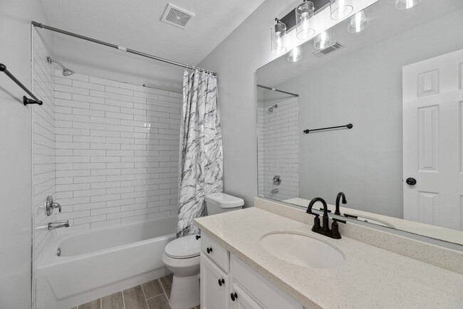 Building Photo - Beautiful just remodeled from top to botto...