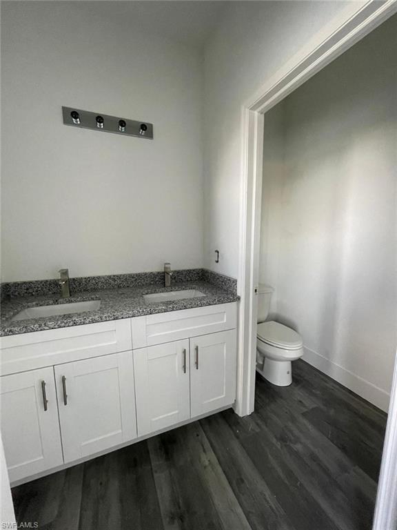 Building Photo - 319 Nicholas Pkwy W