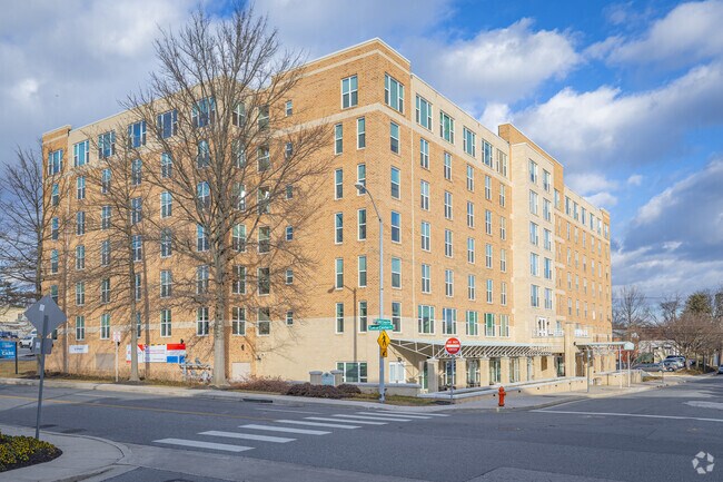 Building Photo - Weinberg House