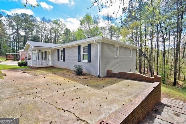 Building Photo - 86 Regency Way SE